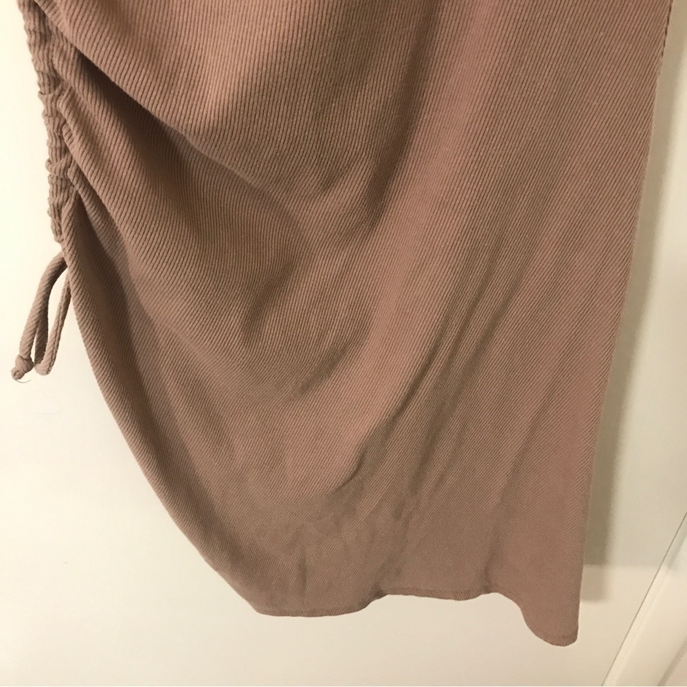 3/$15 Fashion Nova beige ribbed bodycon cutout mini dress - Picture 8 of 10